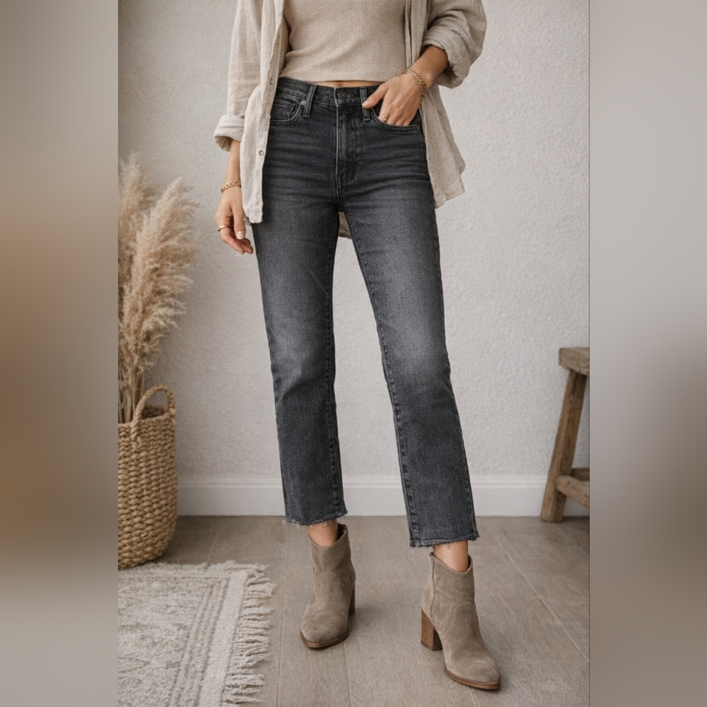 MOTHER The Tomcat Jeans 24 Black Wash Straight Crop Raw Hem Stretch Denim